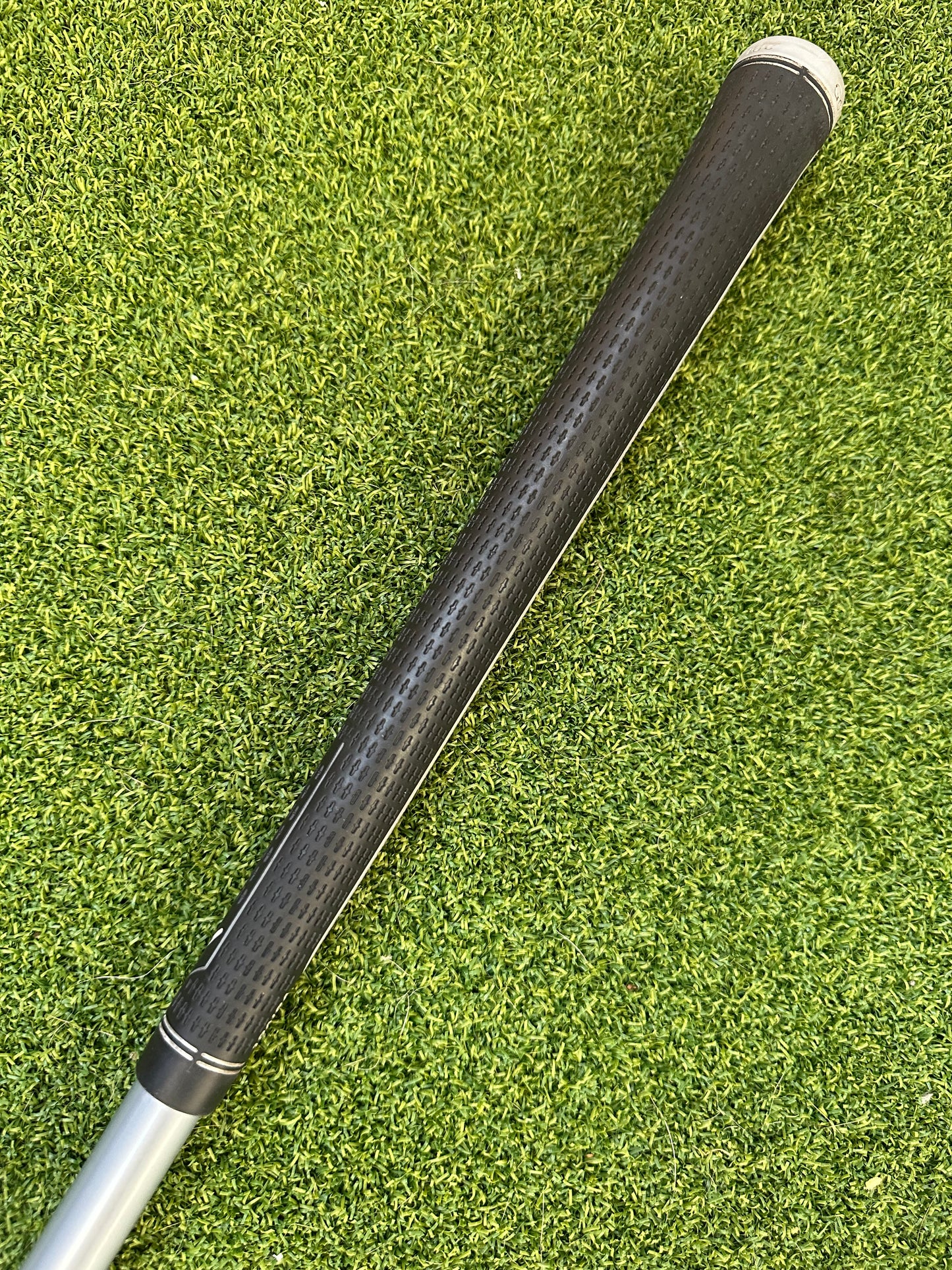 Callaway Mavrik Max Driver 9 Degree Regular Flex Hzrdus Shaft