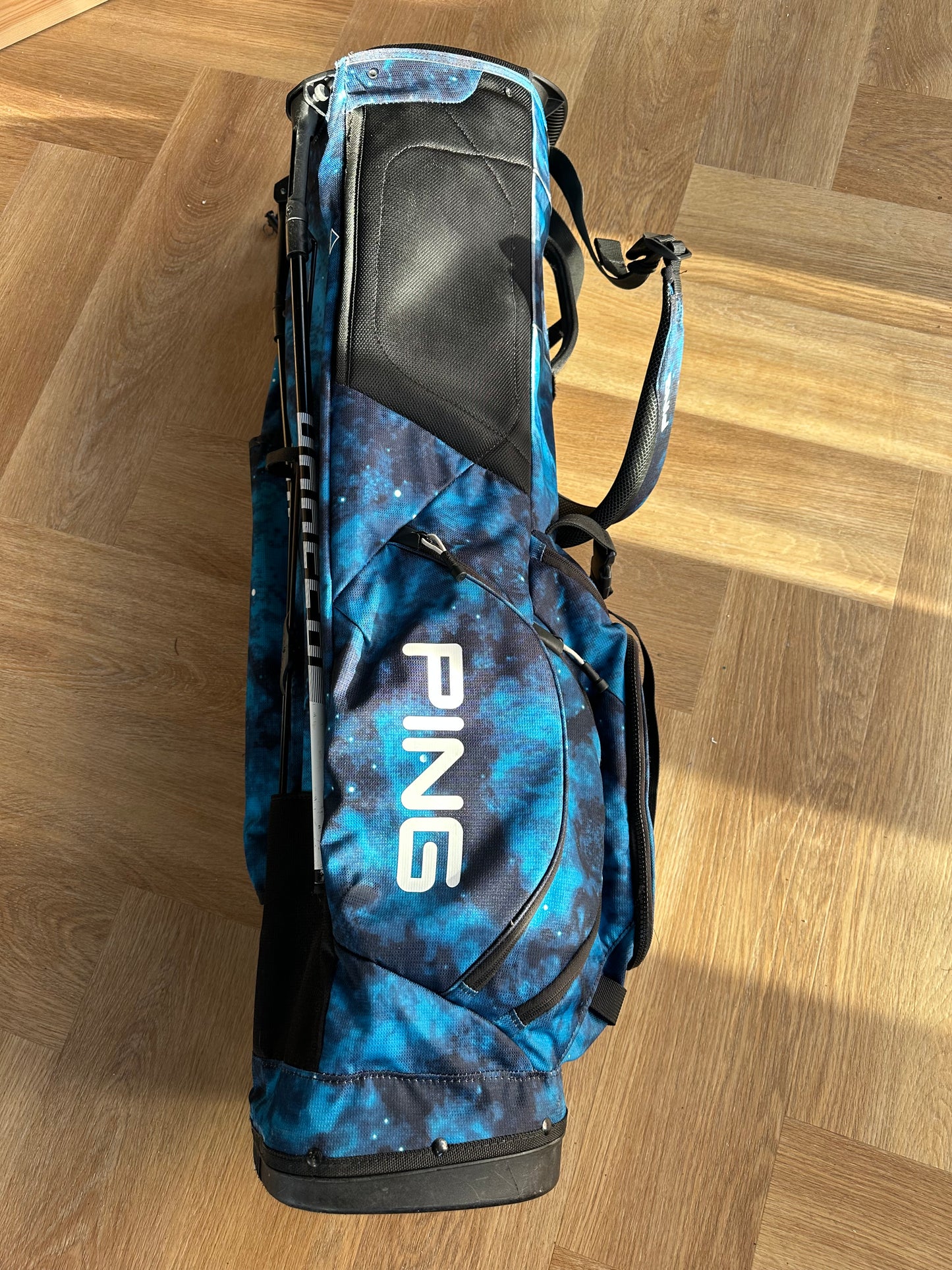 Ping Hoofer Lite Stand Bag Midnight Limited Edition
