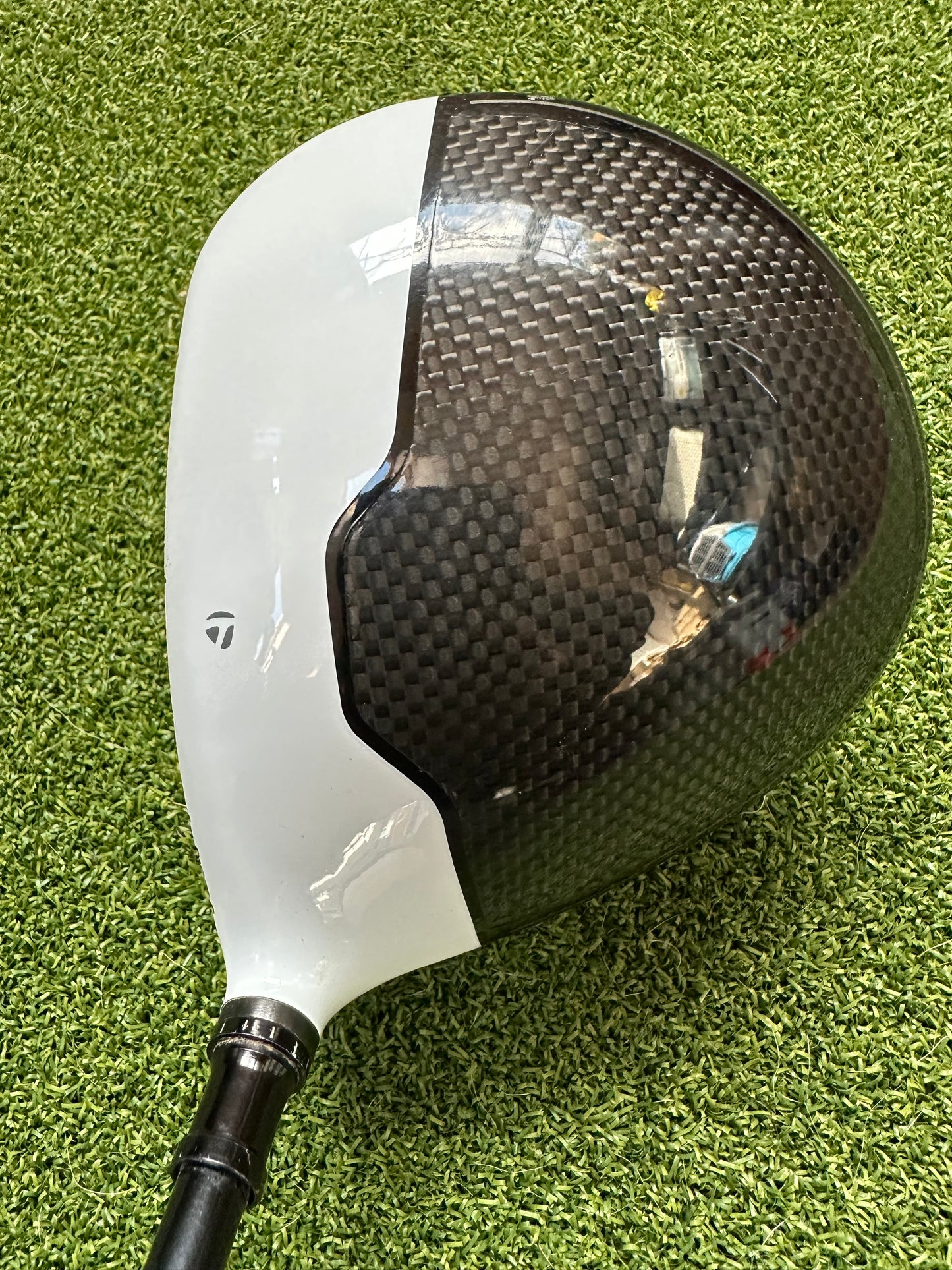 Taylormade M1 430 Driver 8.5 Degree Regular Flex Kuro Kage Shaft