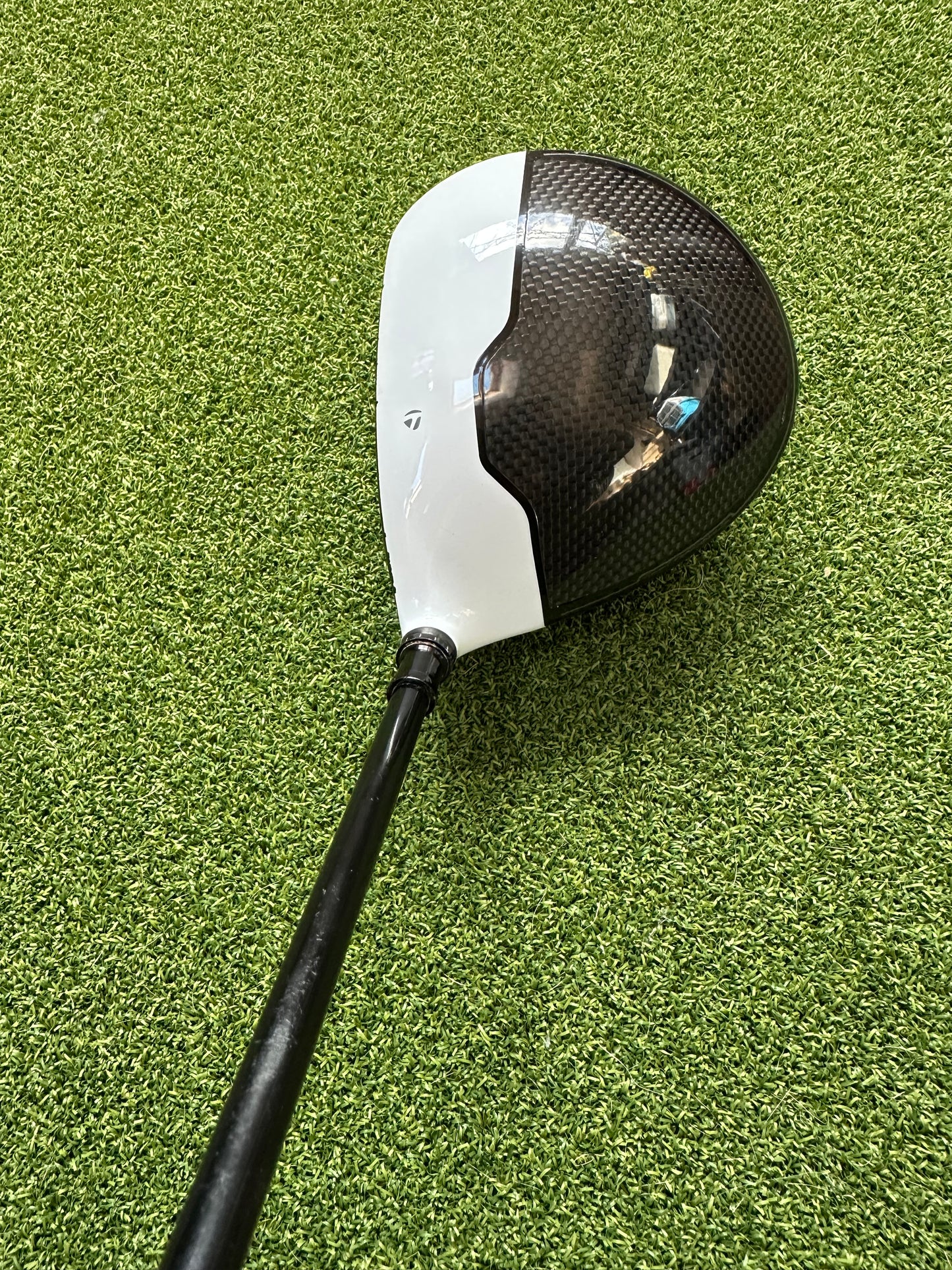 Taylormade M1 430 Driver 8.5 Degree Regular Flex Kuro Kage Shaft