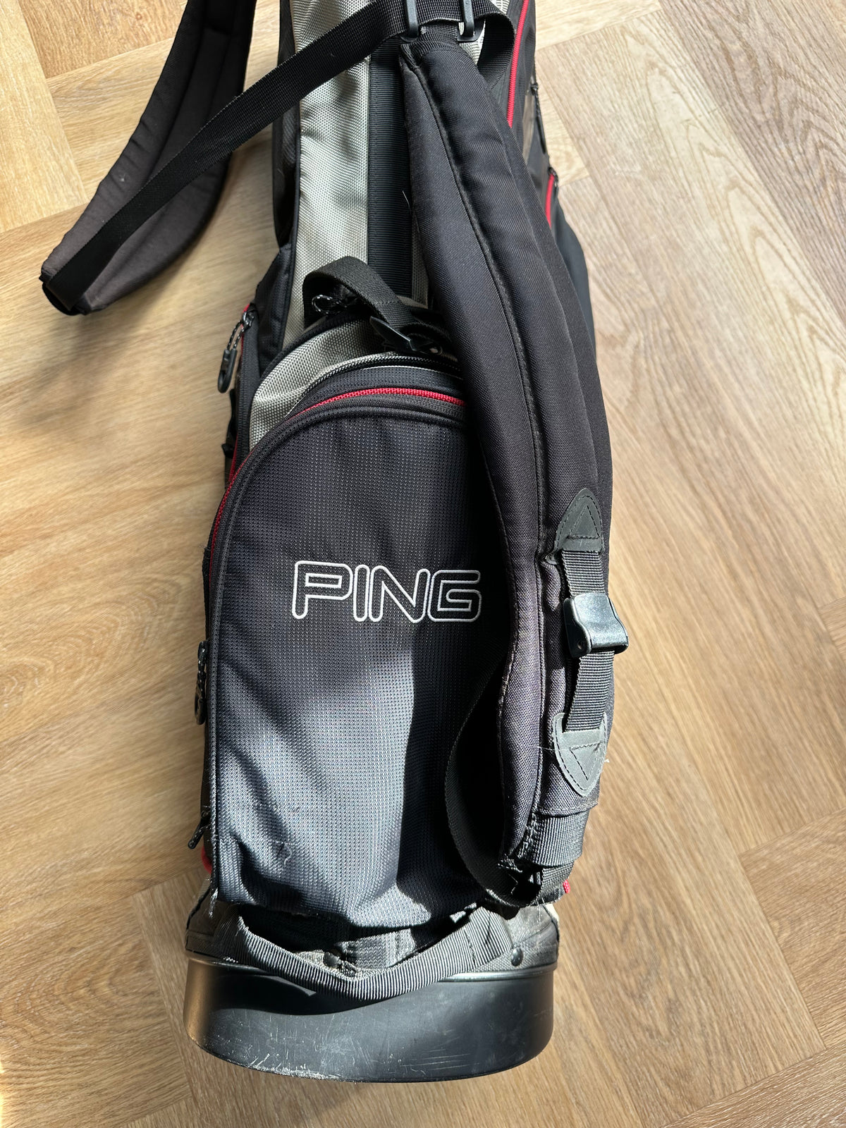 Ping Hoofer Stand Bag Black Grey