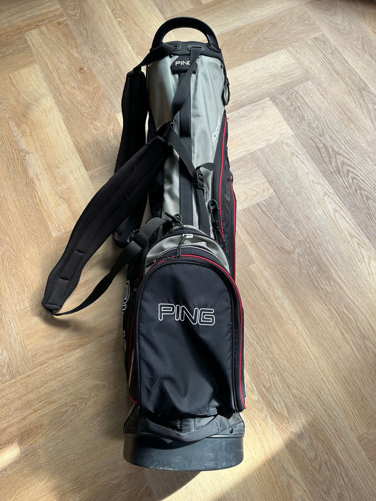 Ping Hoofer Stand Bag Black Grey