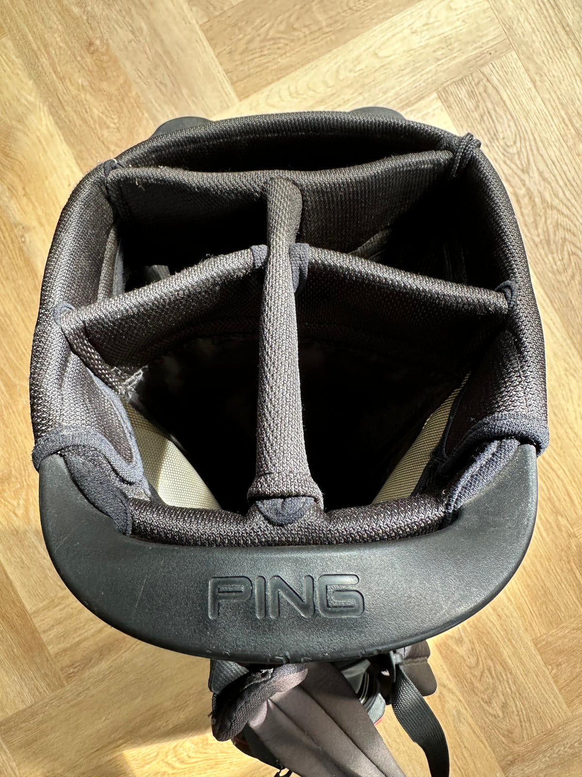 Ping Hoofer Stand Bag Black Grey